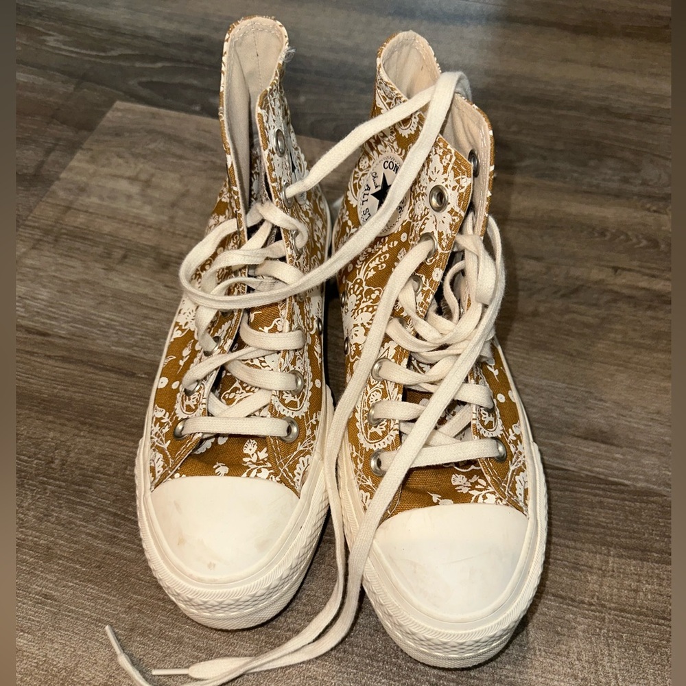 Floral Platform Converse - Picture 2 of 5